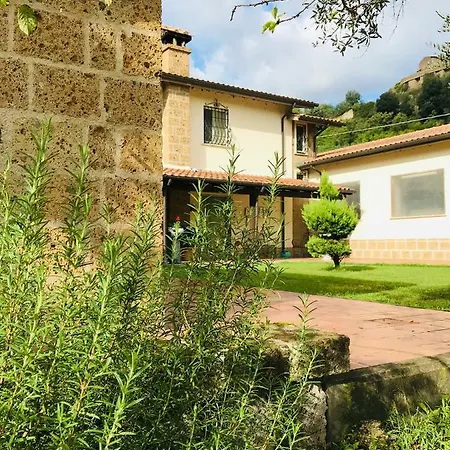 Isotta Country House Holiday home *
